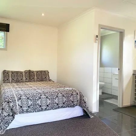 Mirror Creek Holiday Cottage Ruatapu Exterior foto