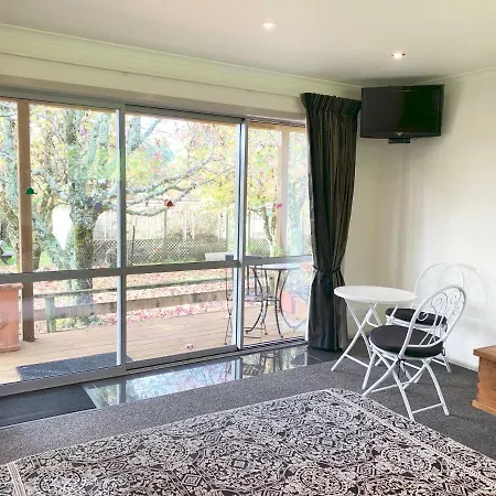 Mirror Creek Holiday Cottage Ruatapu Exterior foto