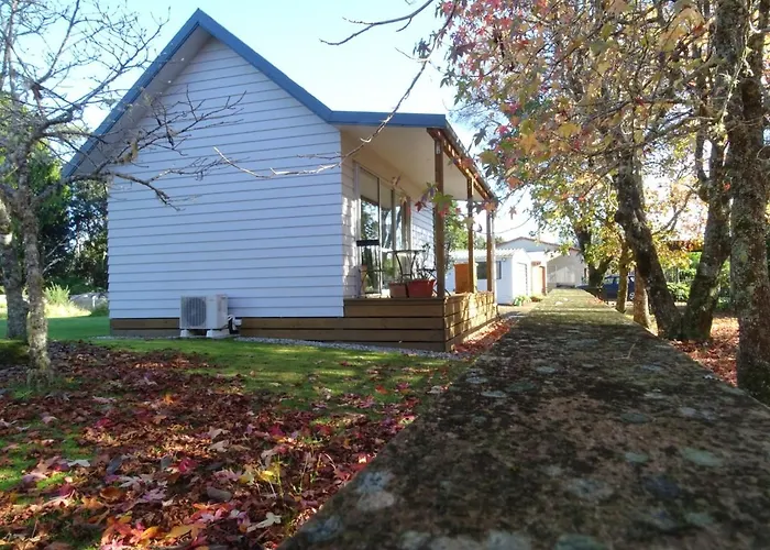 Mirror Creek Holiday Cottage